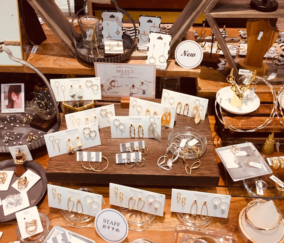 店内の売り場画像