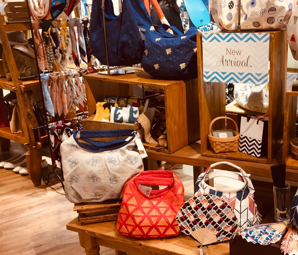 店内の売り場画像